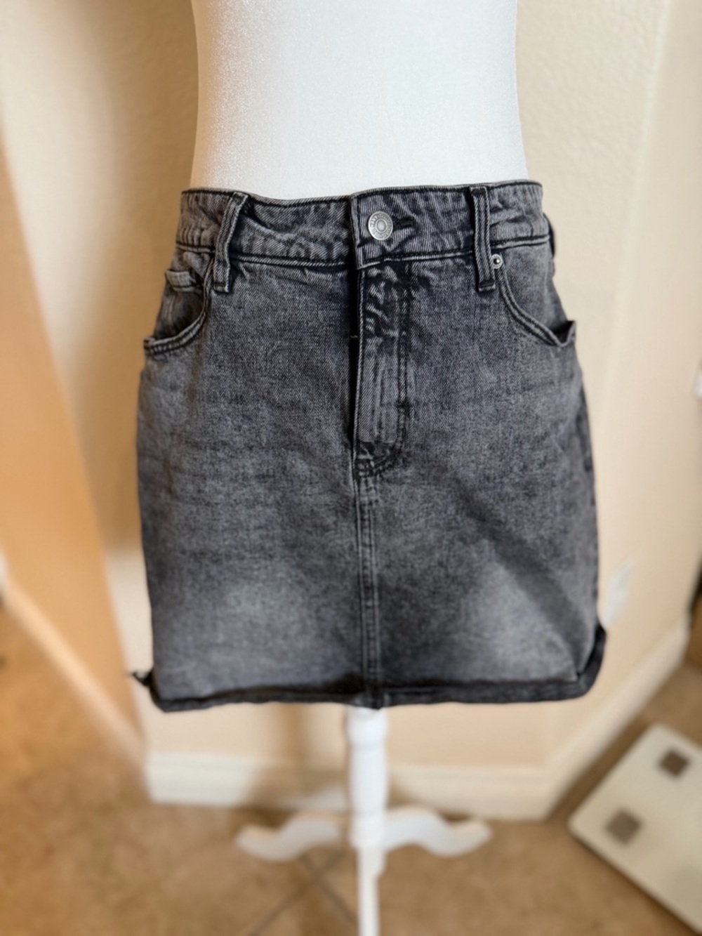 Old Navy Classic Black Denim Mini Skirt
